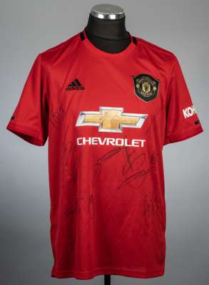 Signed red Manchester United souvenir jersey, season 2019-20,
 Adidas, short-sleeved with club crest and sponsor logo, signed in black marker pen by 1