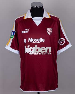 Demai maroon No.28 FC Metz short-sleeved shirt, 2003-04