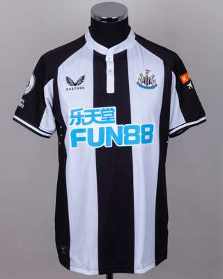 Matt Ritchie black and white No.11 Newcastle United short-sleeved shirt, 2021-22