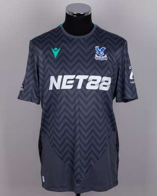 Dean Henderson grey and green No.1 Crystal Palace match issued goalkeepers shirt, 2025