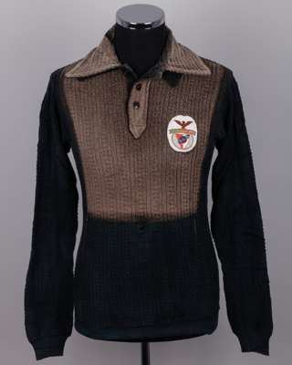 Costa Pereira black No.1 Benfica v. Manchester United match worn shirt, 1966