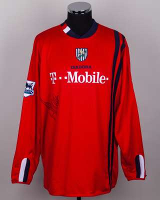 Nwankwo Kanu red No.25 West Bromwich Albion autographed long-sleeved shirt