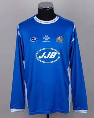 Peter Beardsley blue No.8 Duke of Northumberland autographed long-sleeved shirt, 2007