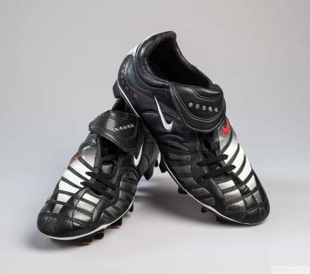 Pair of vintage Nike AirZoom football boots 
 UK size 8 1/2, black, white and red, unworn