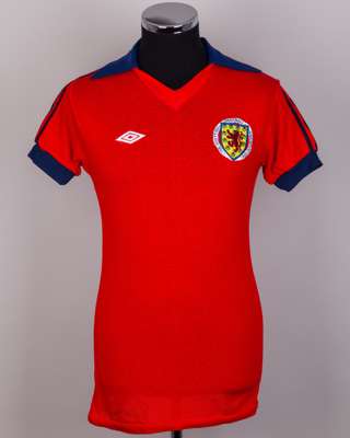 Danny McGrain red and blue No.2 airtex Scotland v. Israel short-sleeved shirt, 1981