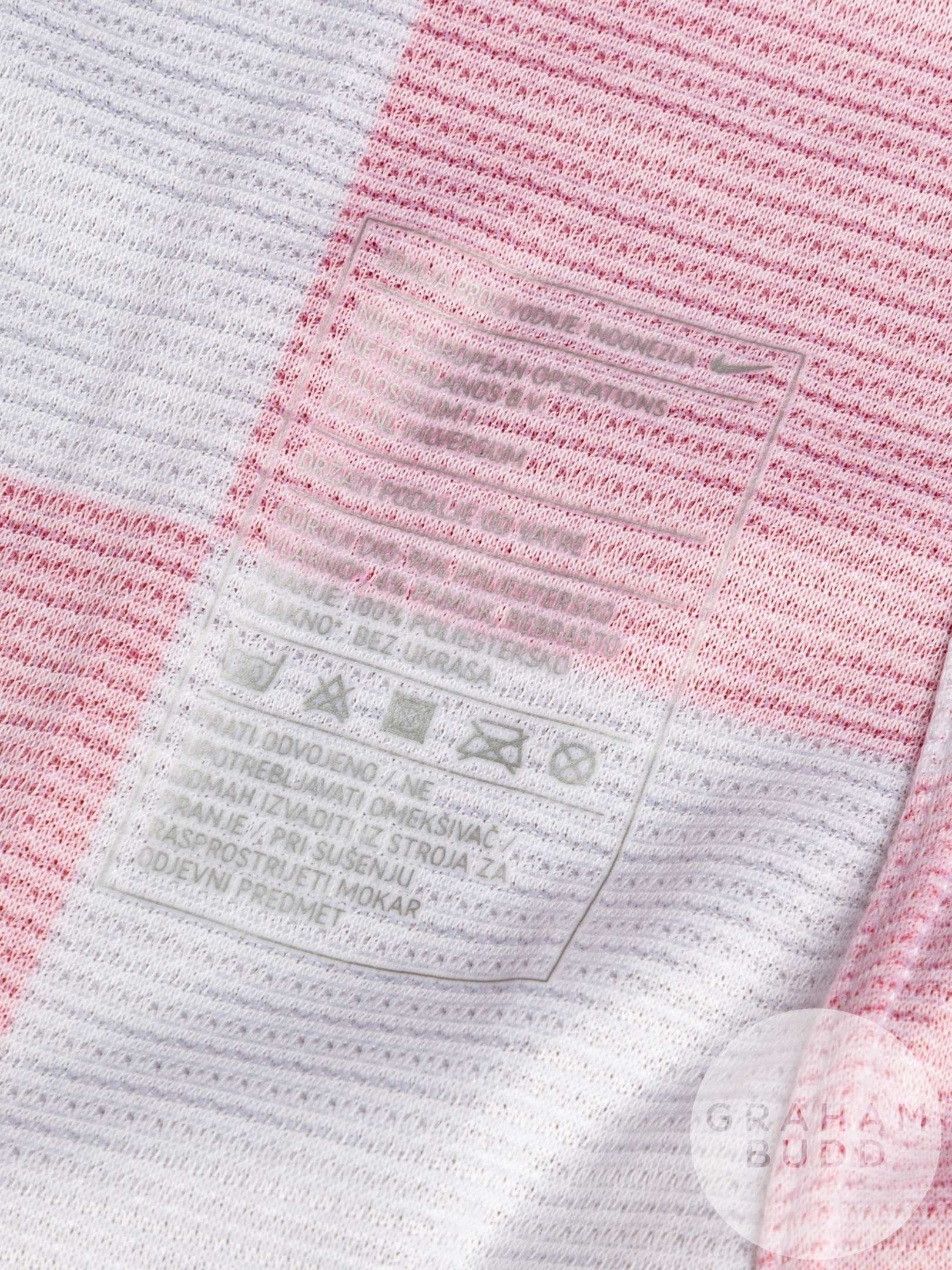 0004_MGxAOP.jpeg