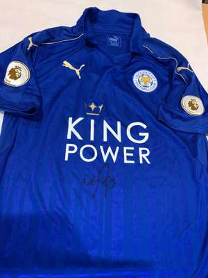 Wesley King (captain) signed blue Leicester City replica home 'golden lions' reigning Premier League champions jersey 2016-17,
 Puma, short-sleeved wi