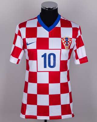 Luka Modric red and white No.10 Croatia v. Ukraine short-sleeved shirt, 2009
