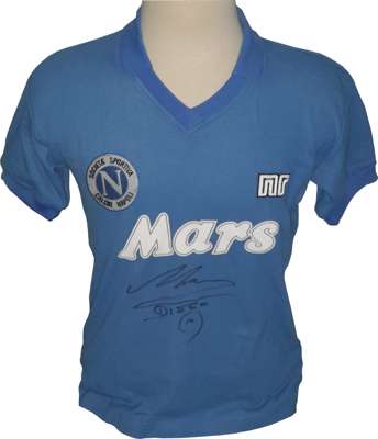 Maradona signed Napoli 1989-90 home jersey, 
 size small in excellent condition with Mars sponsor to front, Diego has signed neatly and boldy below. 
