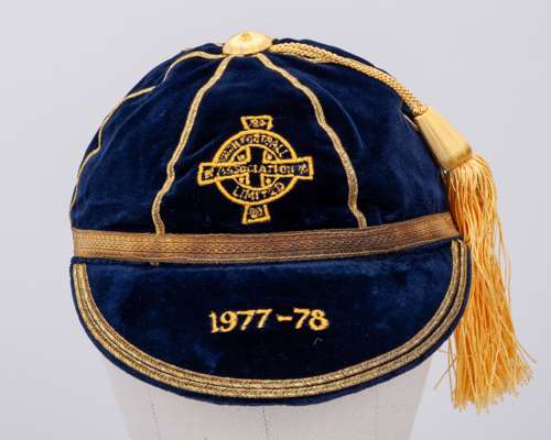 Pat Jennings blue Northern Ireland v. Iceland, Holland and Belgium International cap, 1977-78