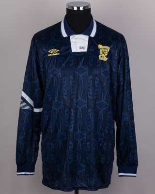Duncan Shearer blue No.18 Scotland v. Austria long-sleeved shirt, 1994