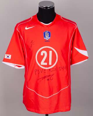 South Korea - Ji Sung Park No.21 South Korea autographed match issued shirt, 2005