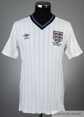 Kerry Dixon white 1986 World Cup England No.21 jersey