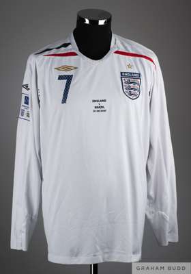 David Beckham white No.7 England v. Brazil spare International long-sleeved shirt, 2007, 
 Umbro, XL, with v-neck collar and embroidered three lion ba