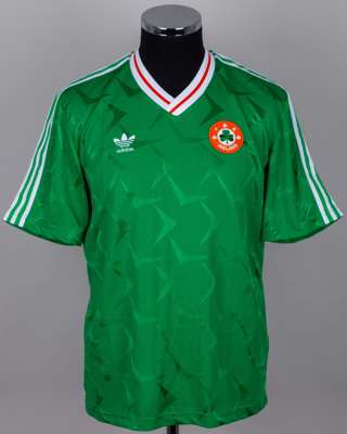 John Byrne green and white No.8 Republic of Ireland short-sleeved shirt