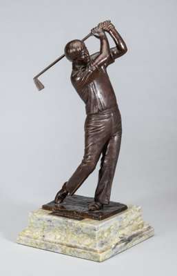 Jack Nicklaus bronze figural sculpture by Garrard & Co Ltd.,
 depicting Jack Nicklaus following through on his golf swing, standing on a bronze plinth