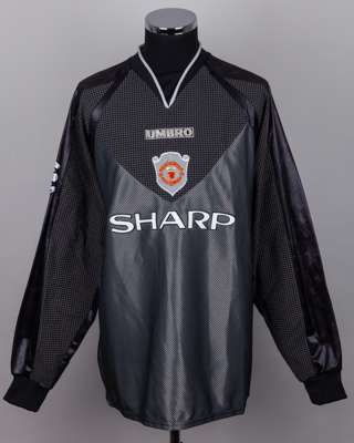 Kevin Pilkington black No.25 Manchester United goalkeeper shirt, 1997-99