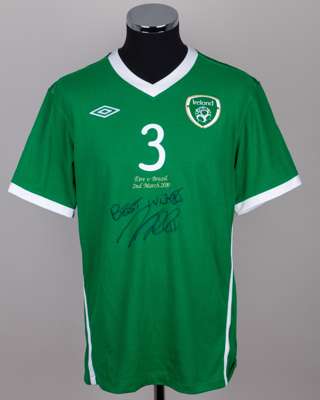 Kevin Kilbane green and white No.3 Republic of Ireland v. Brazil short-sleeved shirt, 2010