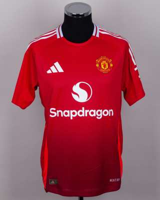 Leny Yoro red and white No.15 Manchester United match issued short-sleeved shirt, 2024-25