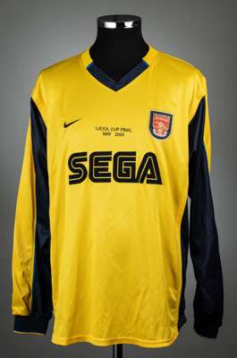 Yellow and navy Arsenal UEFA Cup Final un-numbered jersey v Galatasaray, played at Parken Stadium, 17th May 2000,
 match issue, Nike, long-sleeved wit