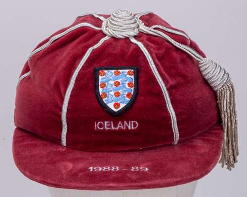 Paul Parker maroon England v. Iceland ‘B’ International cap 1988-89