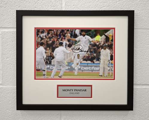 Monty Panesar signed photograph