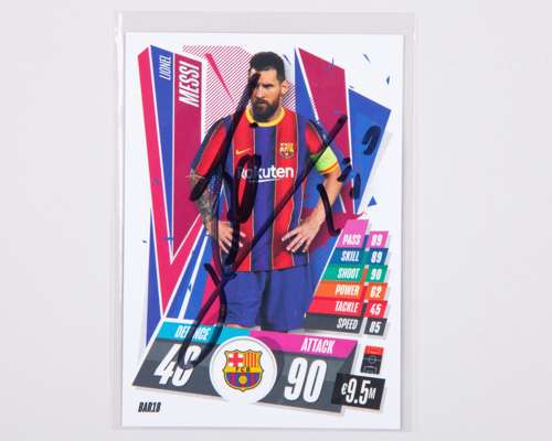 Lionel Messi autographed Barcelona Topps Match Attax BAR18 trading card