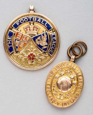 Football League representative medal awarded to Everton FC's Joe Clennell