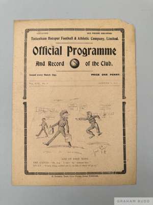Tottenham Hotspur v. Manchester United, home match programme, 2nd October 1920

  Signs of folds, pencil text on team page