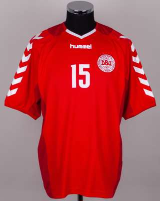 Jan Michaelsen red and white No.15 Denmark v. Bosnia short-sleeved shirt, 2003