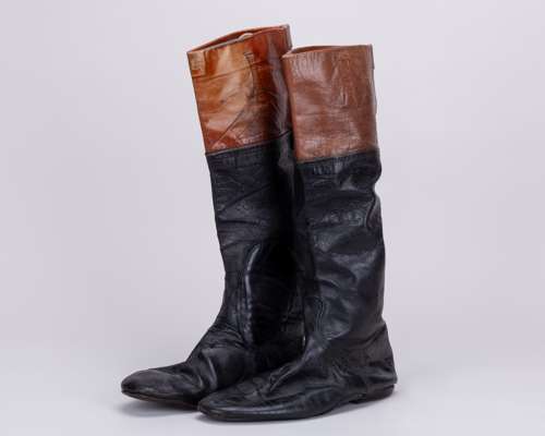 Signed pair of Lester Piggott jockey boots