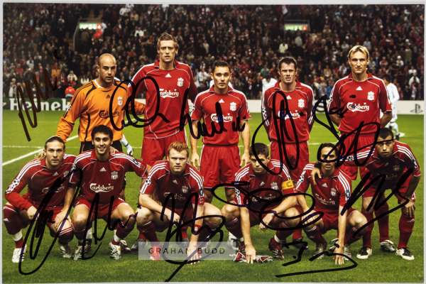 FOOTBALL - LIVERPOOL 2008 ORIGINAL FULLY AUTOGRAPHED TEAM PHOTOGRAPH. 

  EXCELLENT COLOUR 12” x 8” PHOTOGRAPH, DEPICTING A LIVERPOOL TEAM LINE-UP FRO