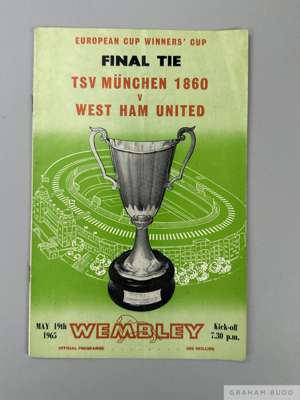 West Ham United v TSV 1860 Munchen European Cup Winners Cup Final signed programme, on 19th May 1965, 
 signed to team page by team including, Standen