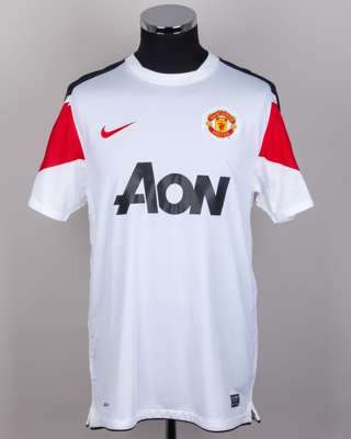Chris Smalling white No.12 Manchester United autographed short-sleeved shirt, 2010-11