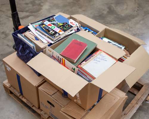 A pallet of football books, magazines, programmes and other assorted Club ephemera