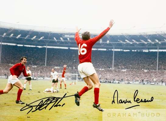 England 1966 World Cup Final goalscorers Geoff Hurst and Martin Peters signed photograph