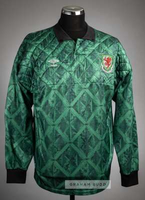 Green Wales international No.1 goalkeeper's jersey, circa 1992,
 Umbro, long-sleeved with embroidered national emblem, reverse numbered 1