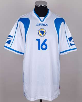 White and blue No.16 Bosnia short-sleeved shirt, 2007