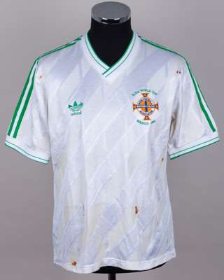Sammy McIlroy white and green No.8 Northern Ireland short-sleeved shirt, 1986