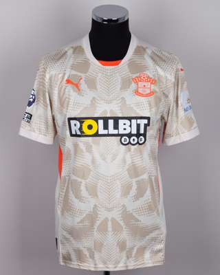 Aaron Ramsdale cream No.30 Southampton short-sleeved goalkeepers shirt, 2024-25