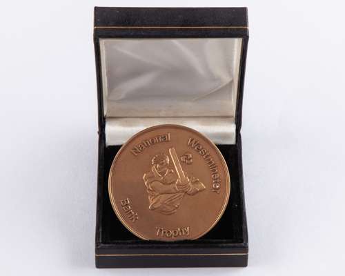 Dickie Bird yellow-metal county cricket NatWest Bank Trophy Final umpire medal, 1982