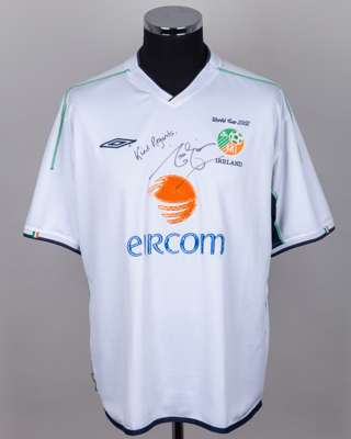 Niall Quinn autographed white Republic of Ireland replica short-sleeved shirt, 2002
