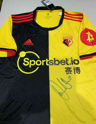 Danny Welbeck signed yellow and black Watford replica jersey 2019-20