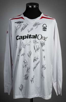 Gareth McCleary squad-signed white & red Nottingham Forest no.12 away jersey, season 2007-08,
 match-issue, Umbro, long-sleeved with No sleeve badges,