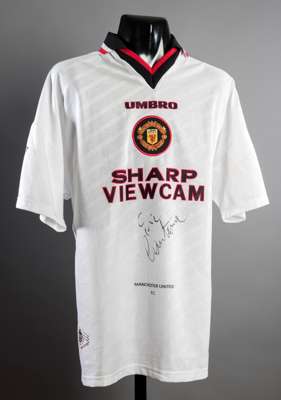 Eric Cantona signed Manchester United replica jersey, a white away 1996-97 away jersey signed in black marker pen