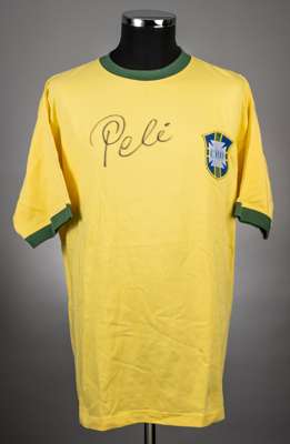TOFFS replica yellow 1970s style Brazil short-sleeved jersey autographed by Pele, 
 size XXL