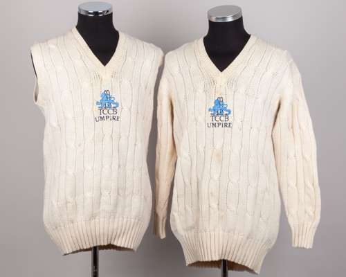 Dickie Bird Test and County Cricket Board Umpire sleeveless and long-sleeved sweaters