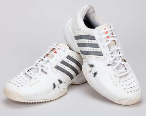 Andy Murray 2013 Wimbledon Final: a pair white Adidas Barricade adituff tennis shoes