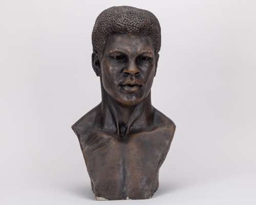 Bronzed resin profile bust of Muhammad Ali, bearing DRS inscribed artists medallion