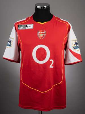 Robin van Persie red & white Arsenal No.11 jersey from the infamous Keane v Vieira tunnel incident match v Manchester United, played at Highbury, 1st 
